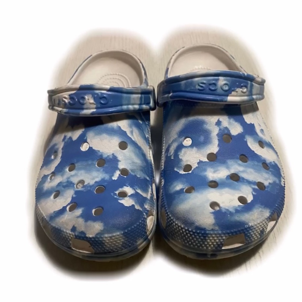 Cloud Crocs Women 8